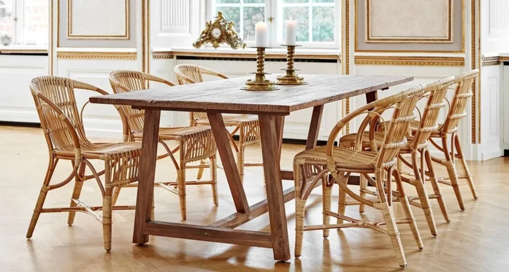 George Teak Table with Wengler Rattan chairs 01