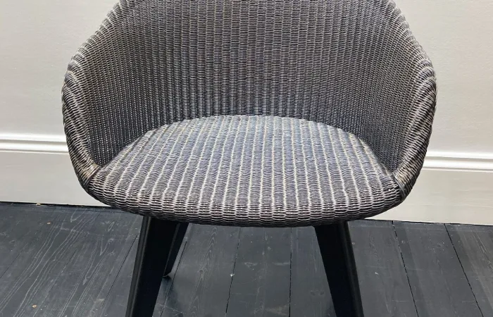 Avril dining chair black base ls3