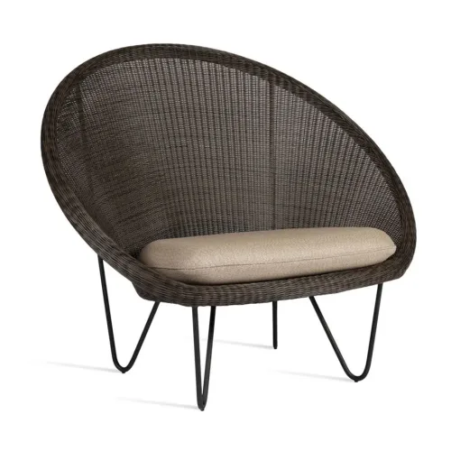 Gipsy cocoon Lounge chair black base 01