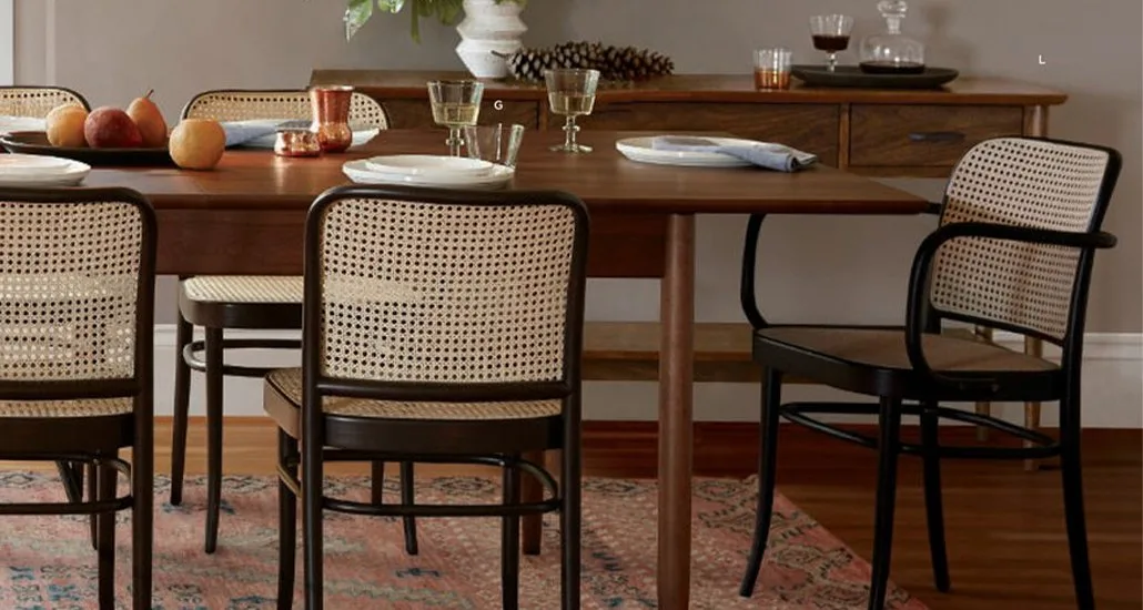 811 Dining chair and armchair