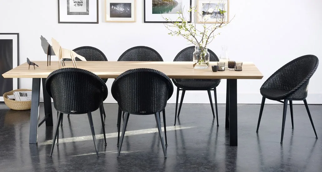 Vincent Sheppard's Lloyd loom chairs and Lloyd loom armchairs are the best choice for Chirstmas season. Combine it with Albert Dining Table.