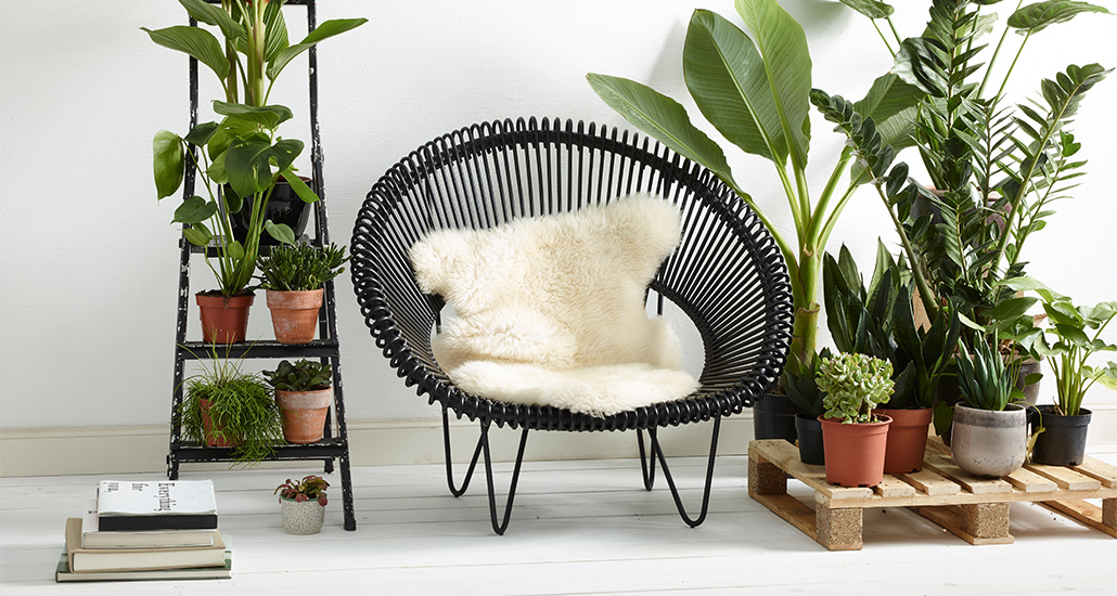 cruz cocoon is a lounge chair with scandinavian design with rattan body and steel base suitable for hospitality and residential projects. cruz is an outdoor chair.