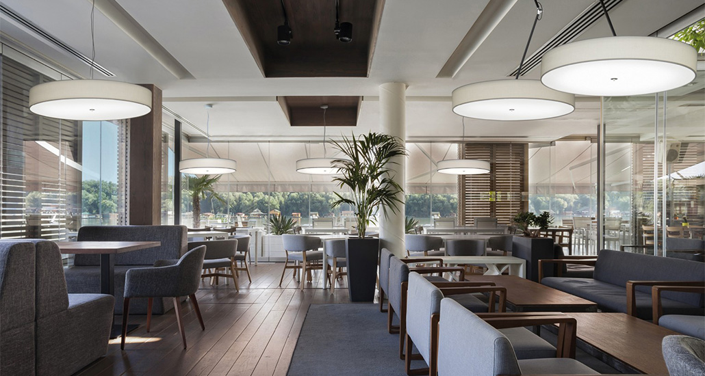 Discovolante Pendant Lamp is a contemporary pendant lamp with fabric lampshade and is suitable for hospitality, residential and contract projects 
