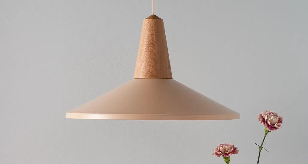 eikon shell pendant is a contemporary pendant lamp with oak and steel finish suitable for hospitality and contact projects or spaces