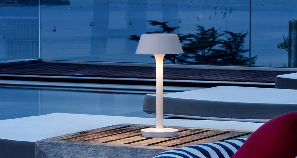 firefly in the sky by panzeri is a led battery operated rechargeable outdoor table lamp suitable for hospitality areas