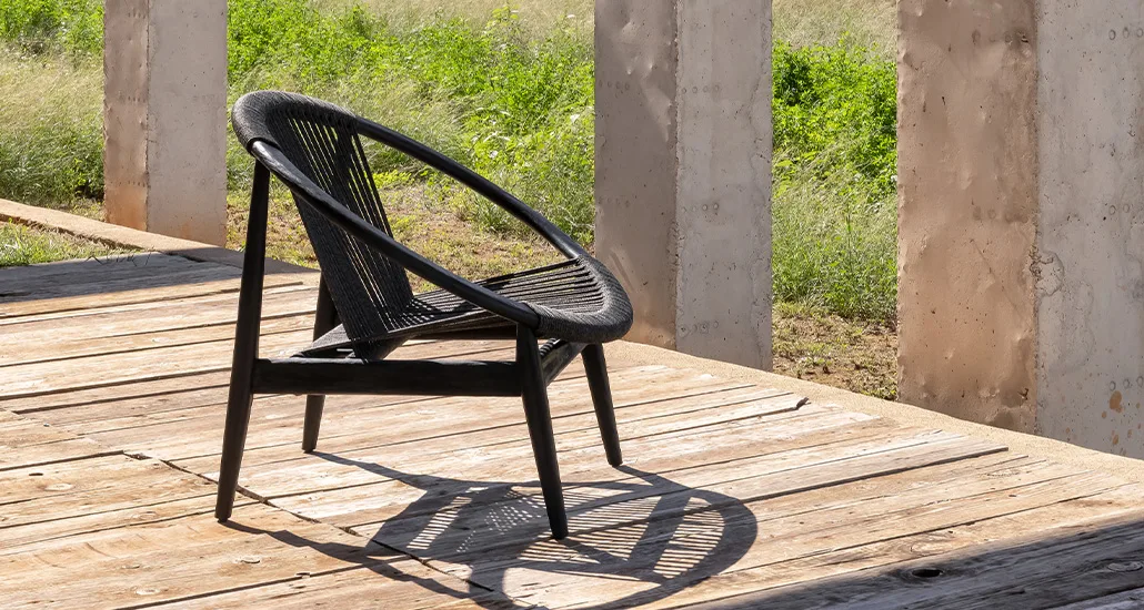 Frida Lounge chair is a contemporary outdoor lounge chair made of teak suitable for hospitality and contract spaces