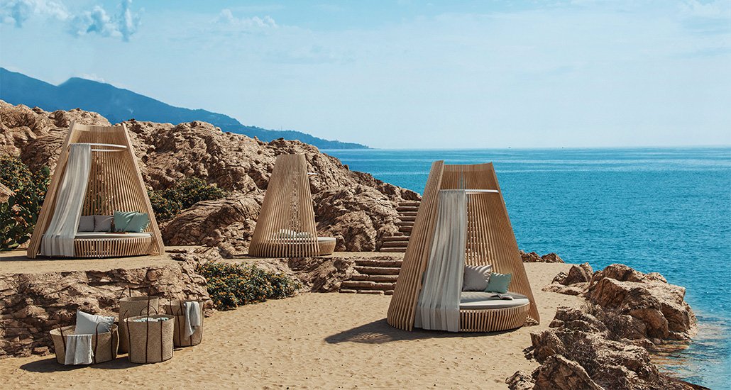 hut lounge beds in a beach side