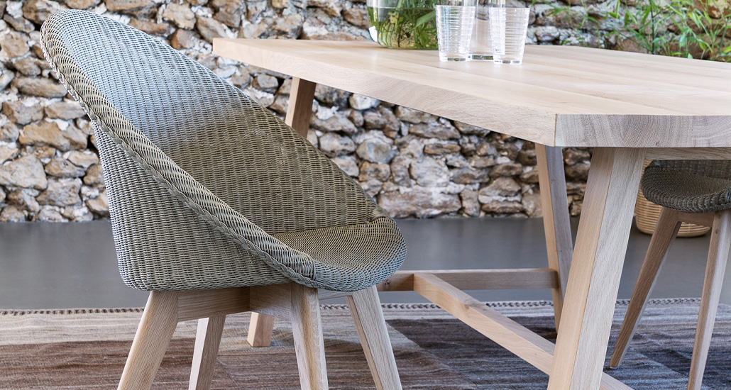 jack dining chair is a contemporary dining chair with wicker seat and oak base, and is suitable for hospitality, contract and residential projects