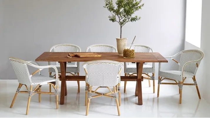 Madeline Chair Colonial Table