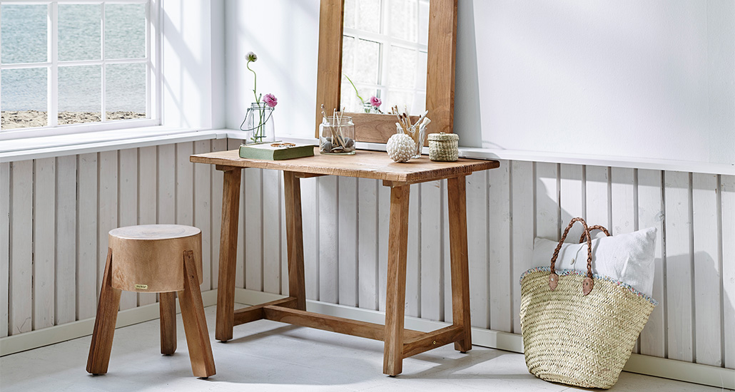 Roger, mid century modern handmade stool made of suar wood which can also be used as a side table