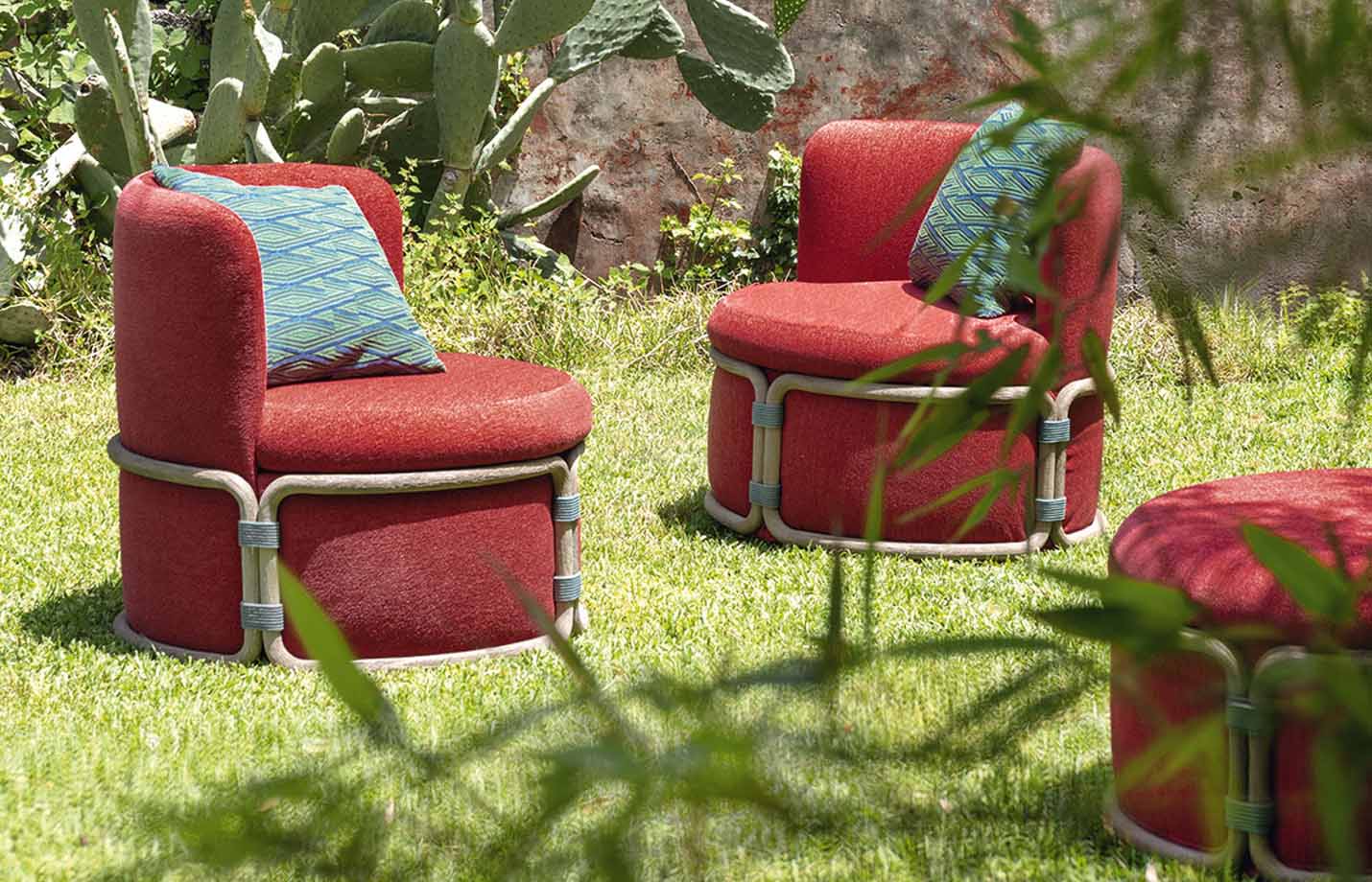Green outdoor pouf deals