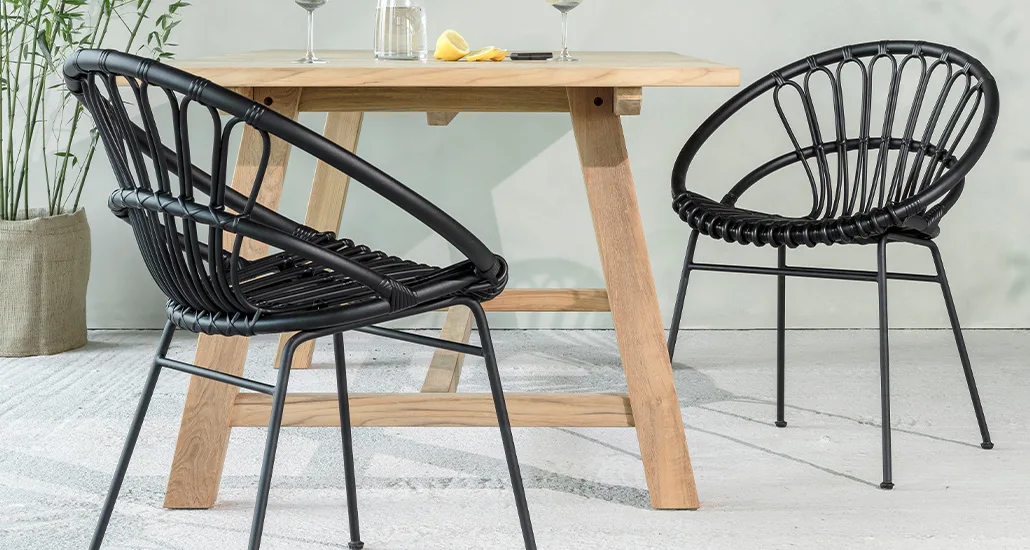 Roxanne dining chair is a contemporary aluminium rattan outdoor dining chair suitable for hospitality and contract projects