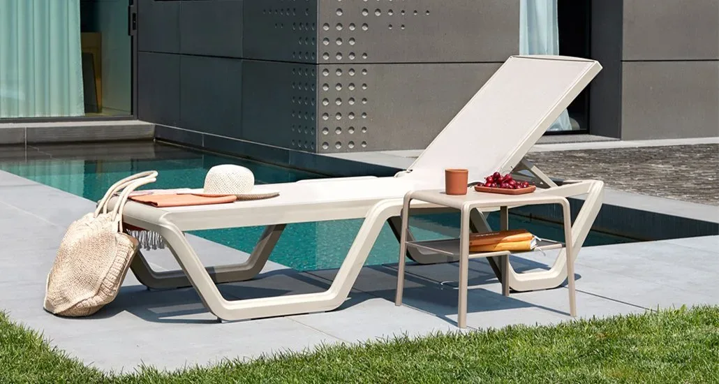 vela sun bed