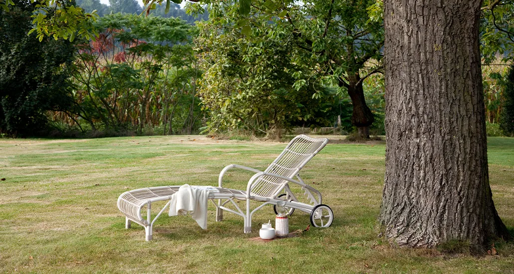 lucy sunlounger is a contemporary outdoor sunlounger with aluminium and wicker structure and is best suitable for contract and hospitality projects.