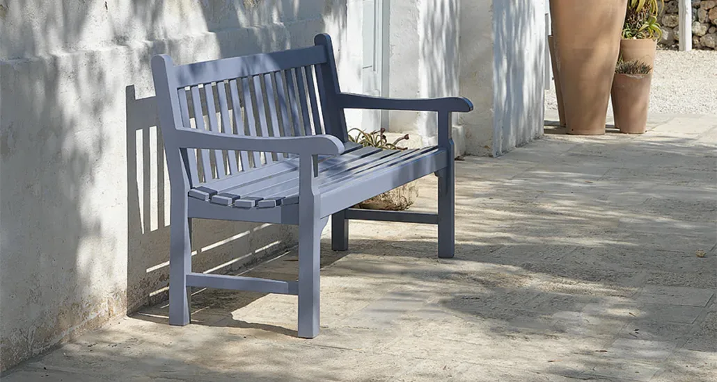 Notting Hill Garden Bench is an contemporary outdoor teak garden bench suitable for hospitality, residential and contract settings