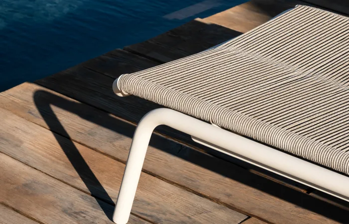 kodo sunlounger Close look