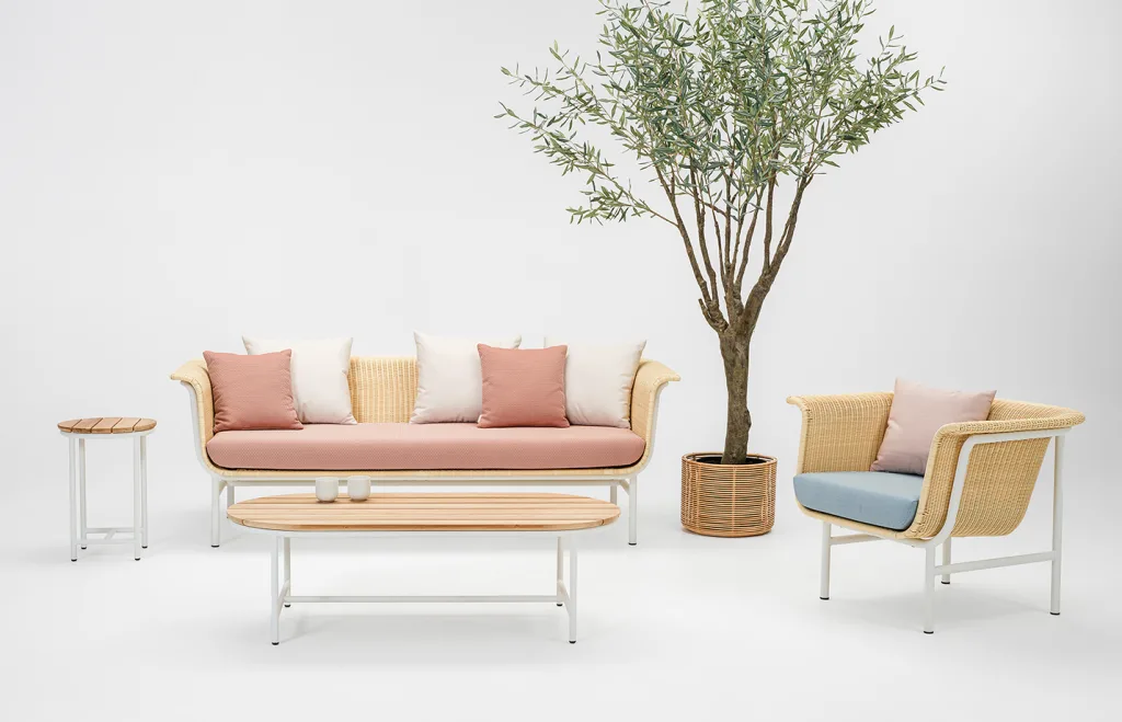 The Wicked is long-lasting and requires minimal maintenance. This lounge chair can be an asset for hospitality and contract environments.
