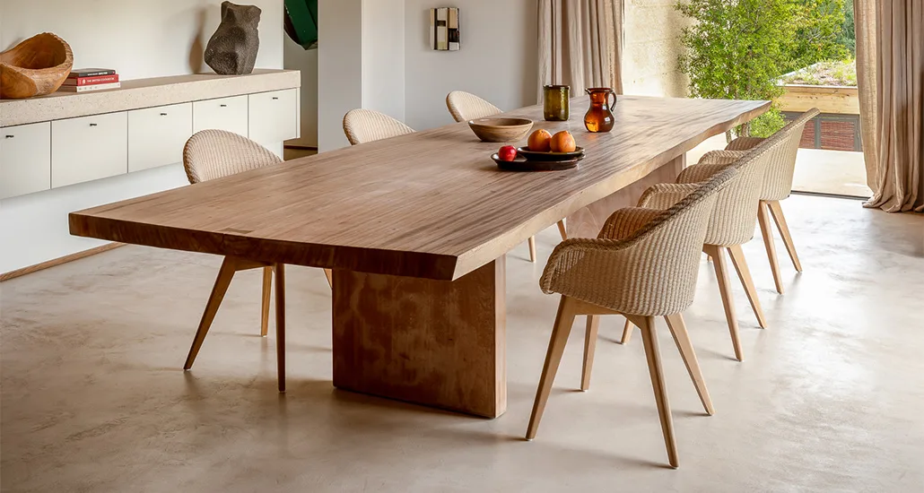 Avril hb dining chair is a contemporary dining chair with lloyd loom seat, aluminium frame and oak base and is suitable for contract and hospitality projects.
