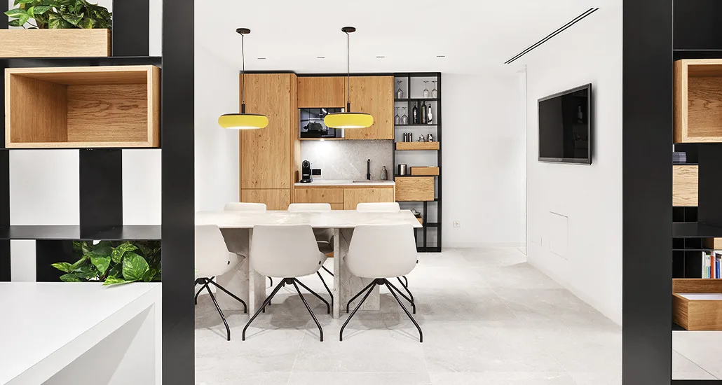 Emma suspension lamp is a contemporary LED suspension lamp with metal structure and is suitable for hospitality, contract and residential projects