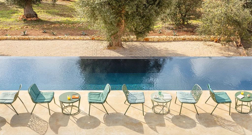 Forest lounge armchair is a contemporary outdoor lounge armchair with aluminium frame and is suitable for hospitality and contract projects.