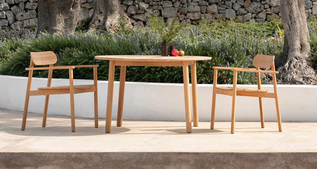 Freya dining armchair