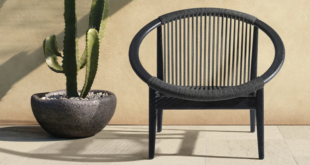 frida lounge chair is a contemporary outdoor lounge chair with teak and rope structure and is suitable for contract and hospitality projects.
