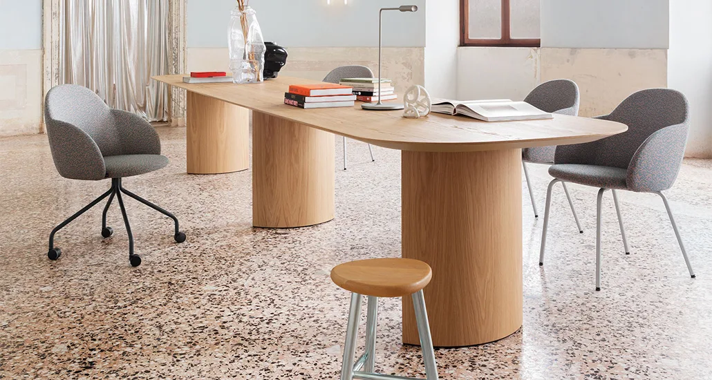 Plauto maxxi table is a contemporary dining table with wood structure and is suitable for contract, hospitality and office spaces.