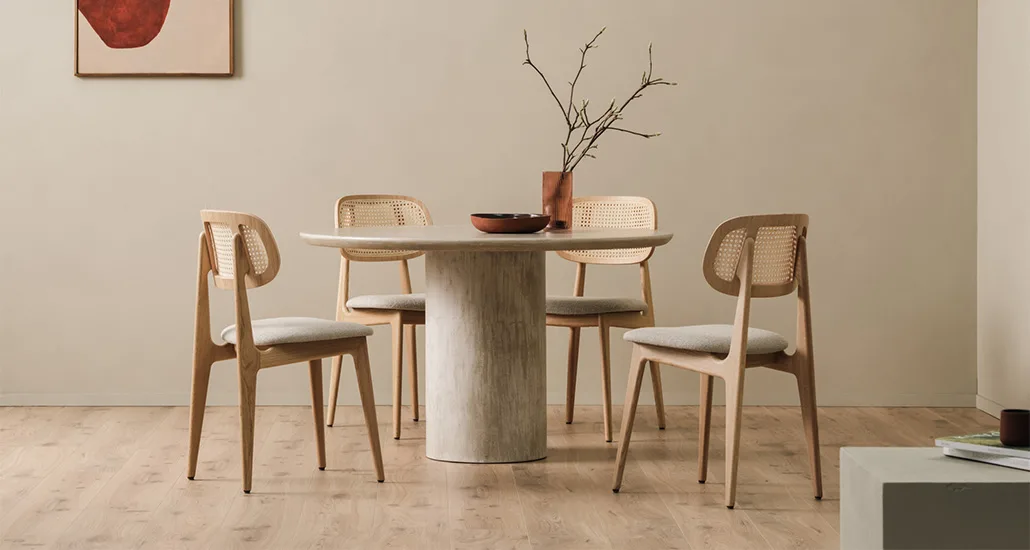 Titus dining chair is a contemporary dining chair with rattan cane back and oak structure. Titus is suitable for contract and hospitality contract projects.