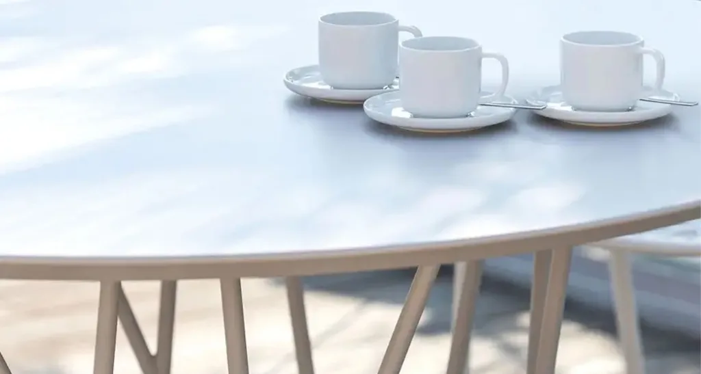 Wild round table is a contemporary outdoor dining table with aluminium structure and is suitable for hospitality and contract spaces.