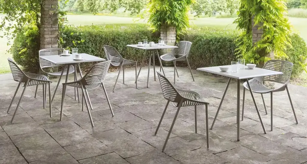 niwa chair is a contemporary outdoor dining chair with aluminium frame and is suitable for contract and hospitality spaces.