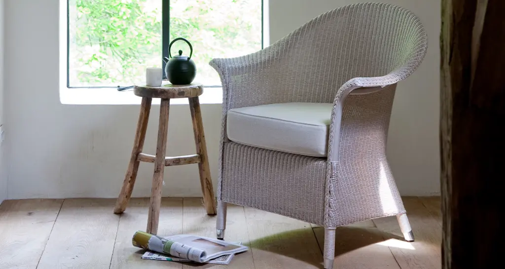 victor xl lazy chair is a contemporary Lloyd loom armchair with red wicker finish and is suitable for contract and hospitality spaces.