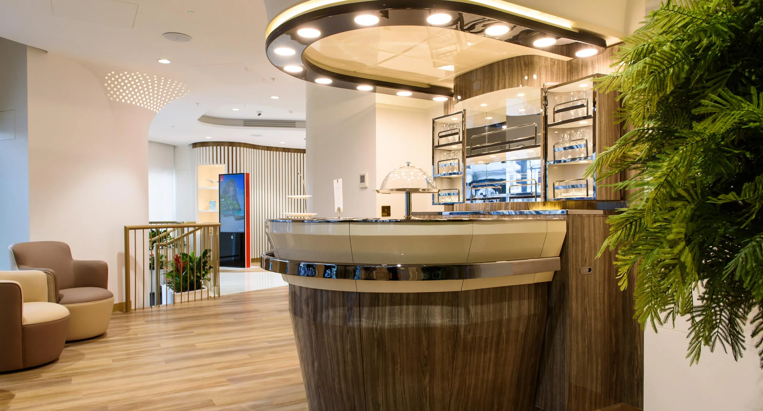 fit out emirates travel shop, london fit out emirates travel shop, london