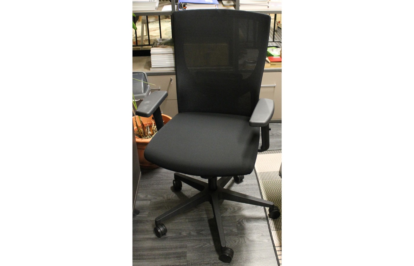 Pledge Task Chair, UK